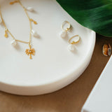 Concha - White Shell Earrings Gold, Silver