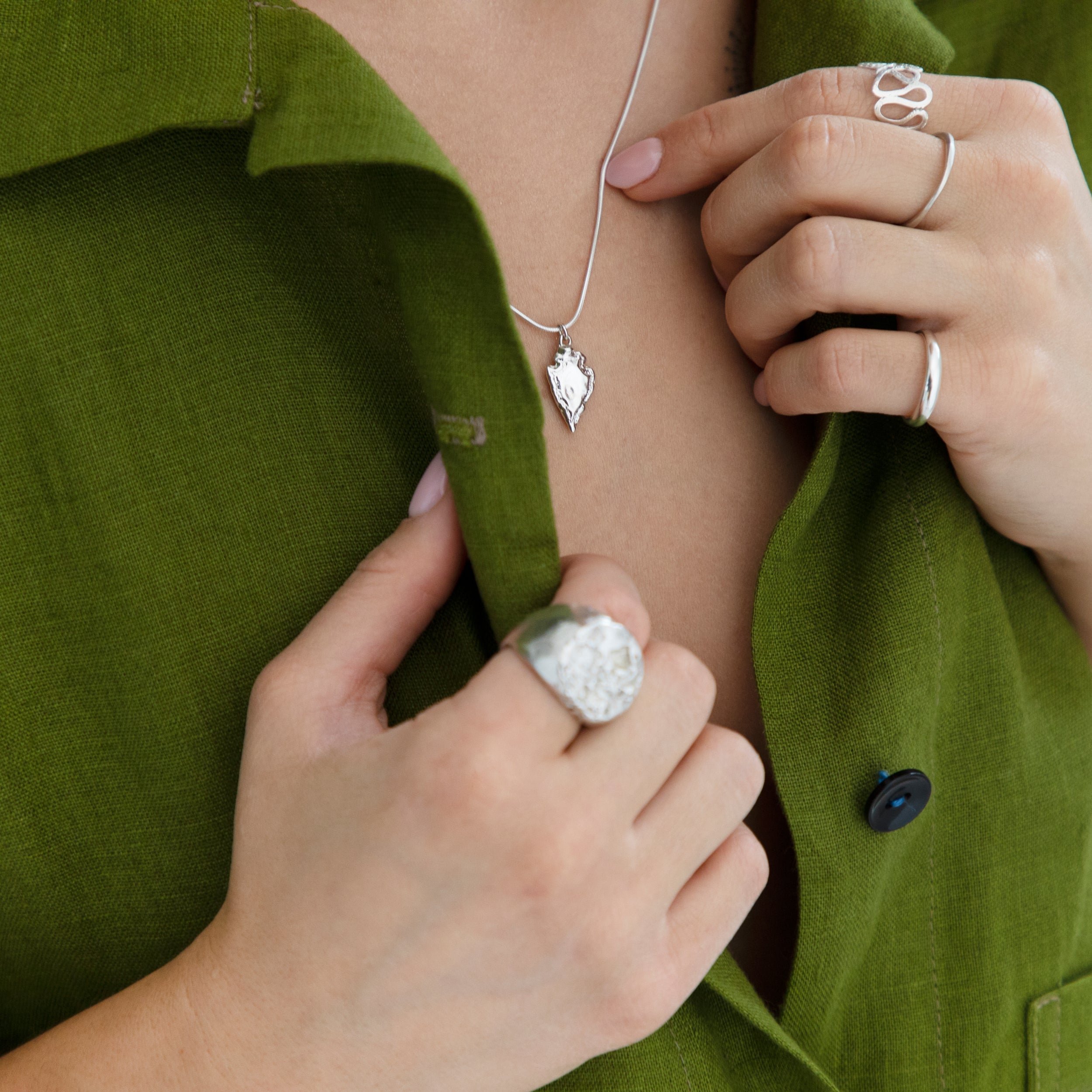 Arra - Organic Arrow Silver Necklace on Model