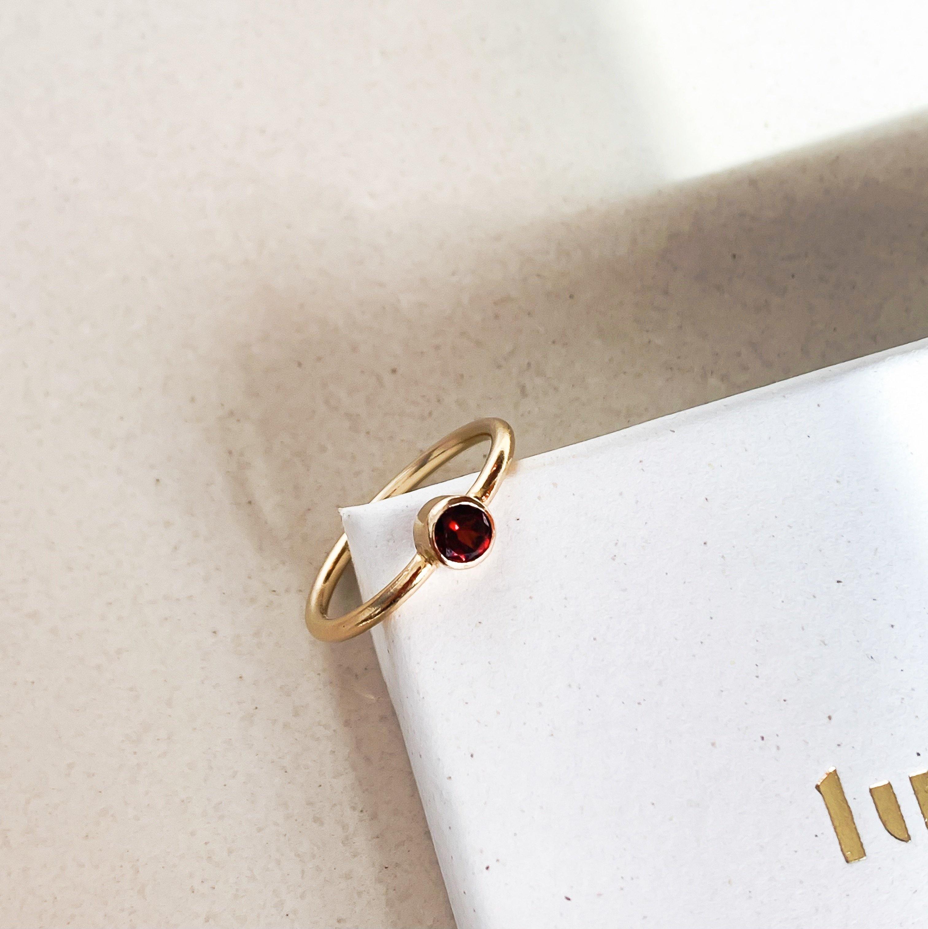 January Birthstone Ring - Garnet - Lunar James