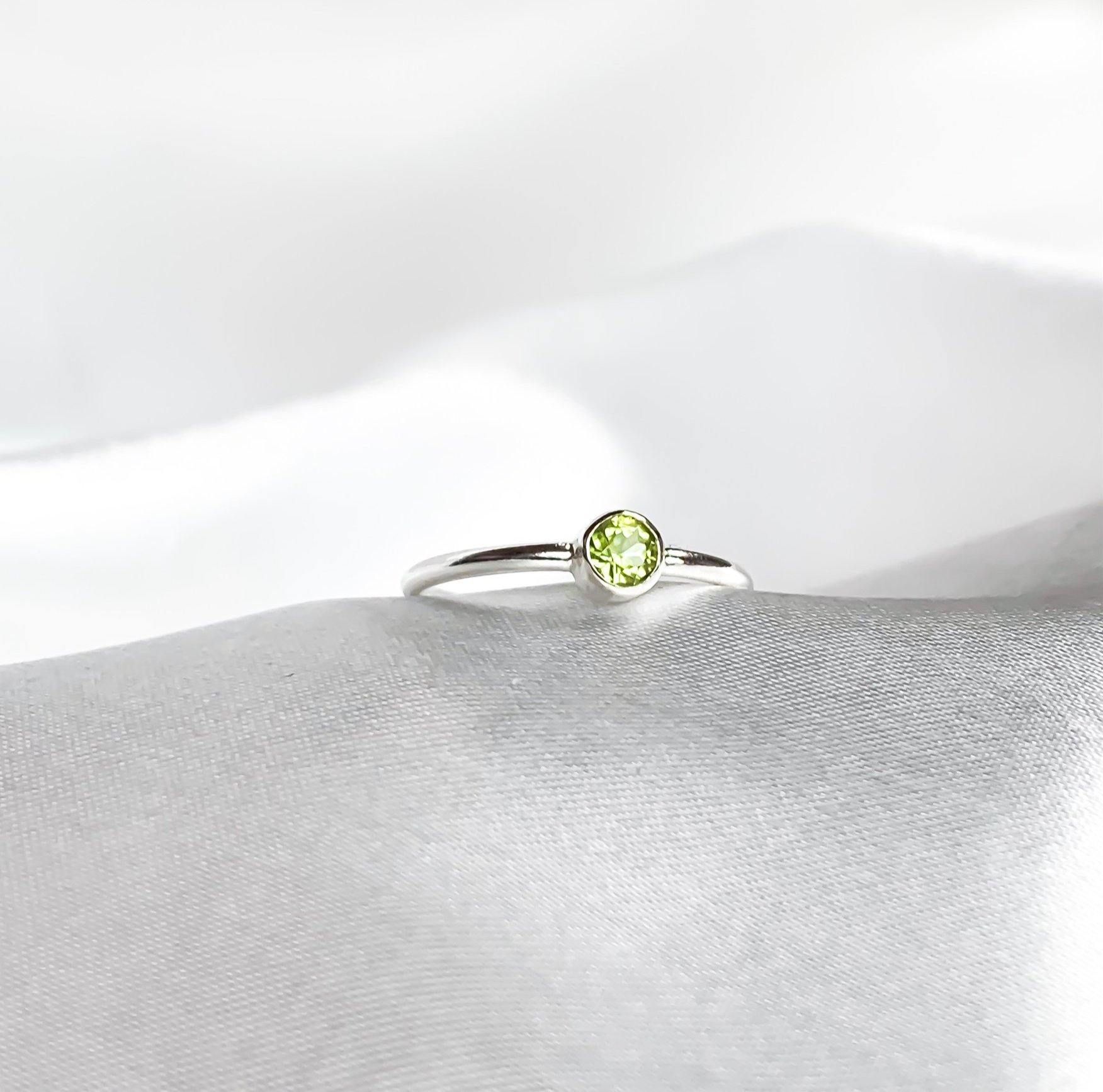 August Birthstone Ring - Peridot - Lunar James