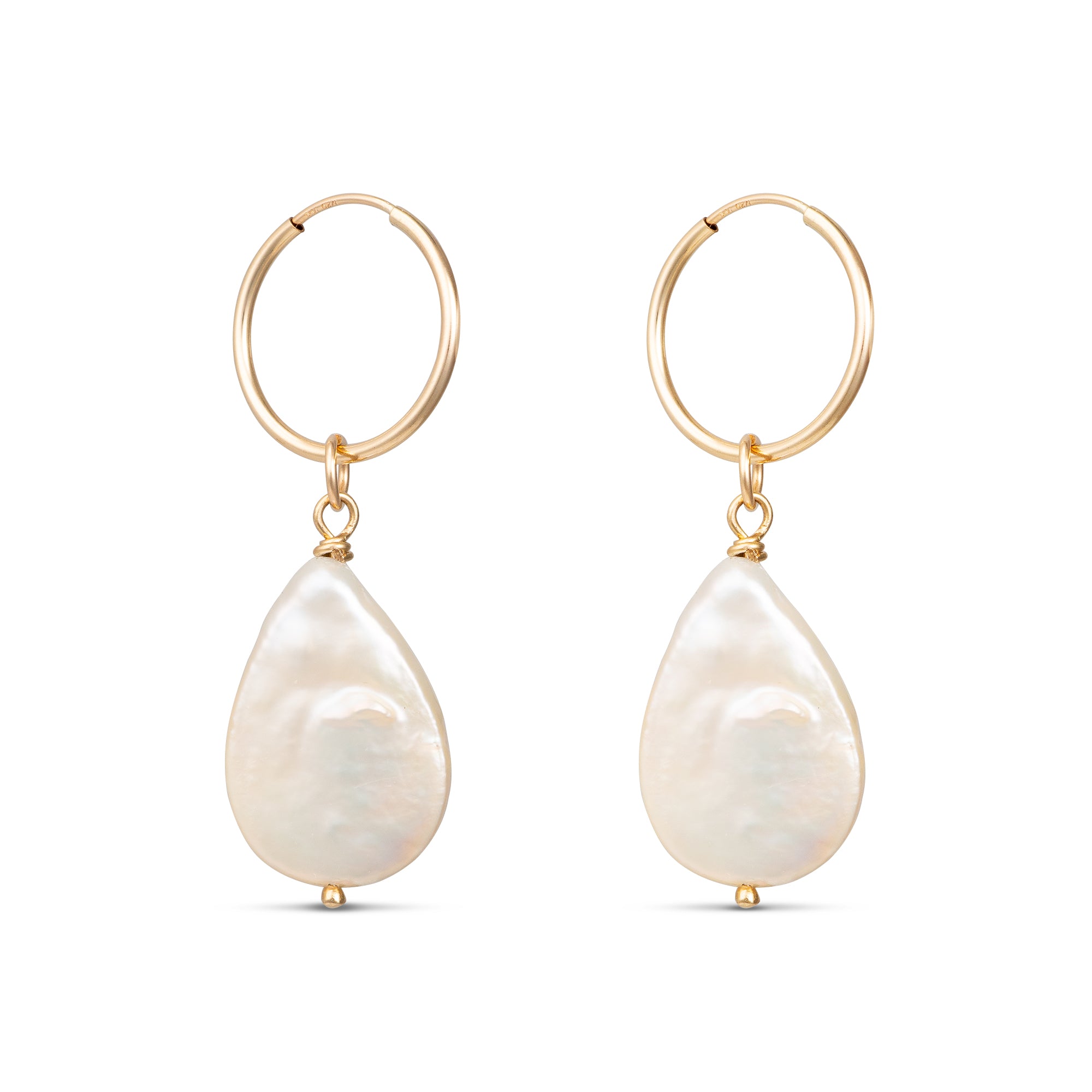 Kesha - Teardrop Pearl Hoops