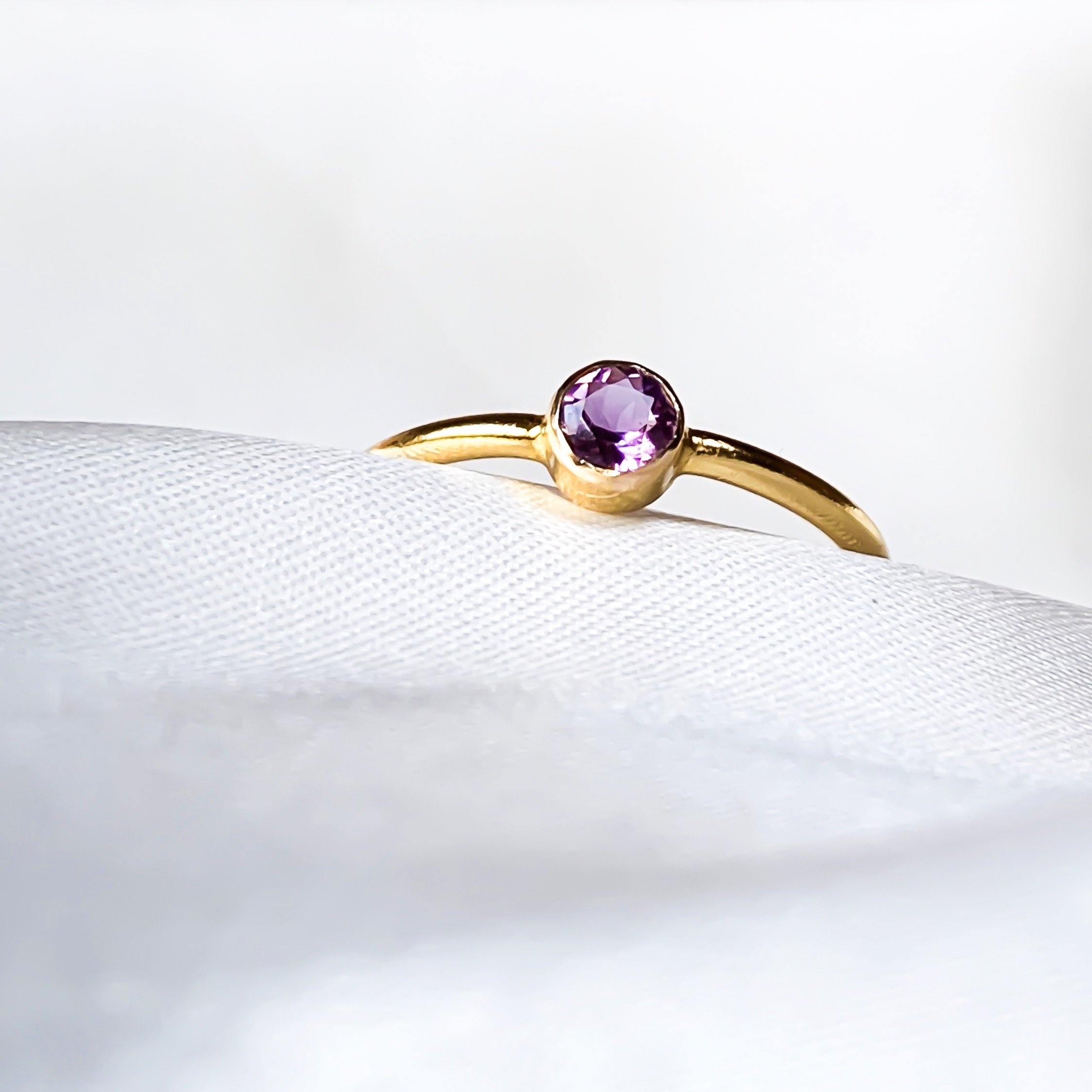 February Birtstone Ring - Amethyst - Lunar James